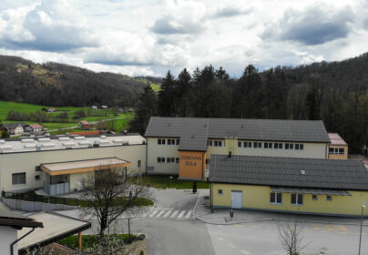 GRUNDSCHULE LÖST WARMWASSERMANGEL MIT DER SMAX-WÄRMEPUMPE 