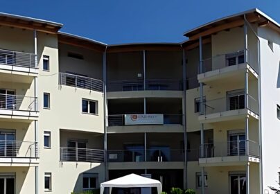 SORGENFREIES WARMWASSER: KRONOTERM IM NACHHALTIGEN WOHNKOMPLEX 