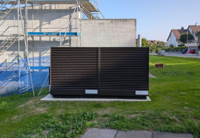 SCHWEIZER SCHULE MIT HEIZUNG OHNE CO₂-FUSSABDRUCK